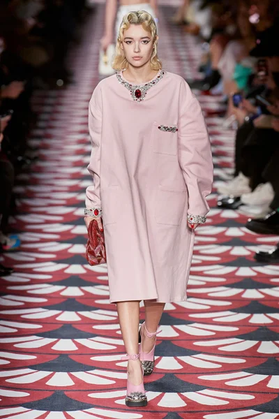 Look 57